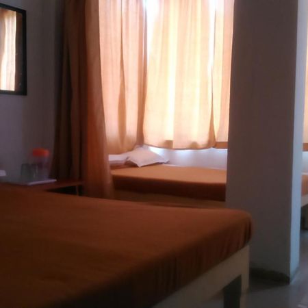 Galaxy Comforts Hotell Mysore Exteriör bild