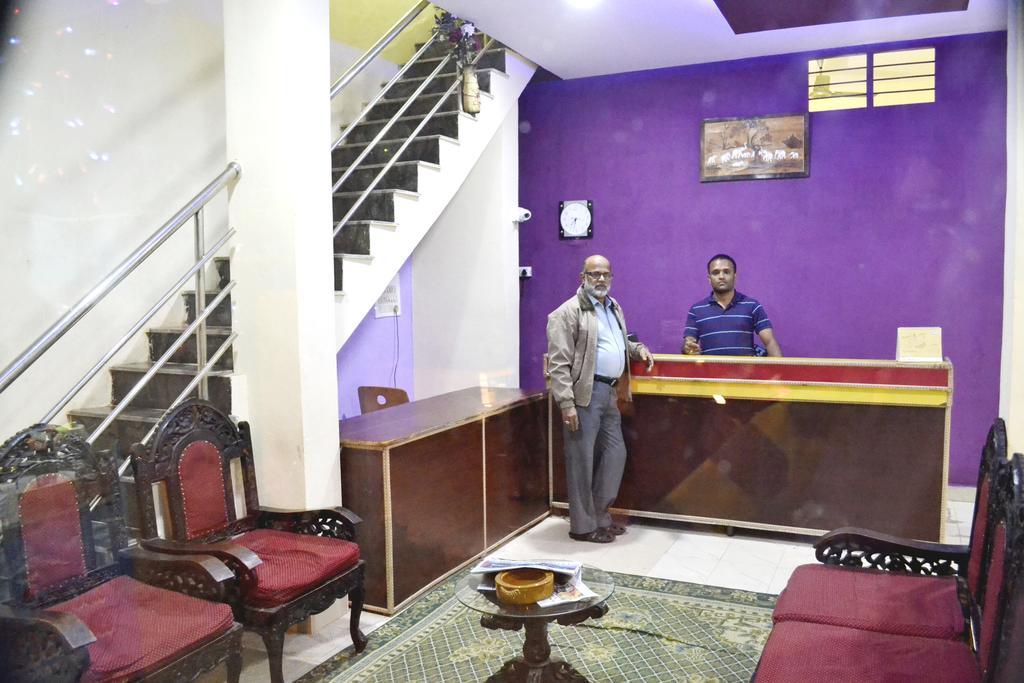 Galaxy Comforts Hotell Mysore Exteriör bild