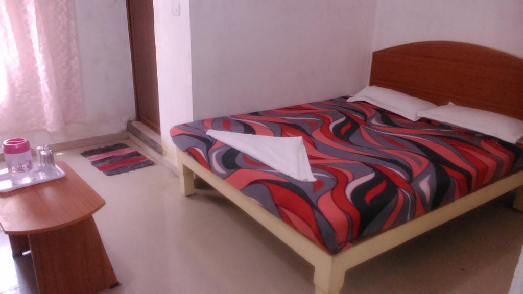 Galaxy Comforts Hotell Mysore Rum bild